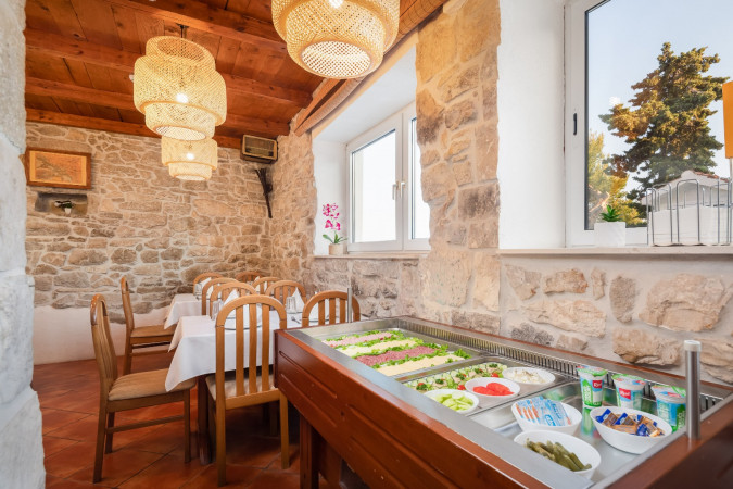 Solar Beach Inn u neposrednoj blizini mora, Stobreč, Dalmacija Stobreč