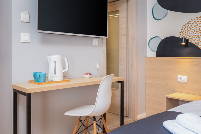 Dvokrevetne sobe s pogledom na more, Solar Beach Inn u neposrednoj blizini mora, Stobreč, Dalmacija Stobreč