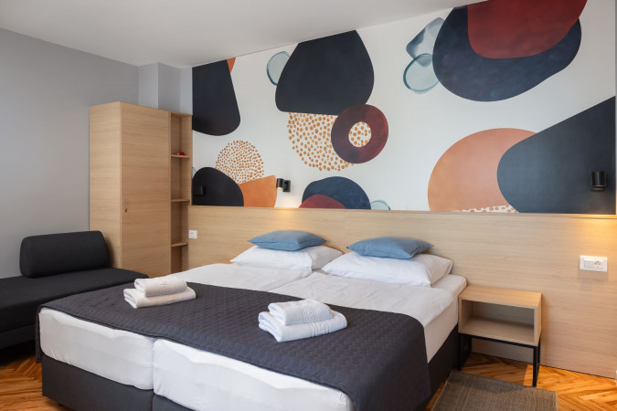 Studio s pogledom na planinu, Solar Beach Inn u neposrednoj blizini mora, Stobreč, Dalmacija Stobreč
