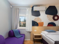 Double rooms with mountain view, Solar Beach Inn near the sea, Stobreč, Dalmatia, Croatia Stobreč